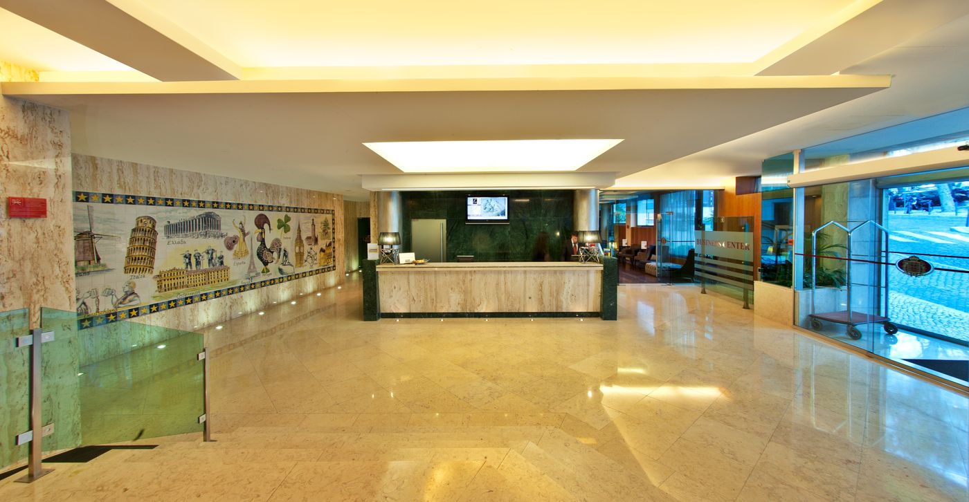 Turim-Europa-Hotel-Lobby-11