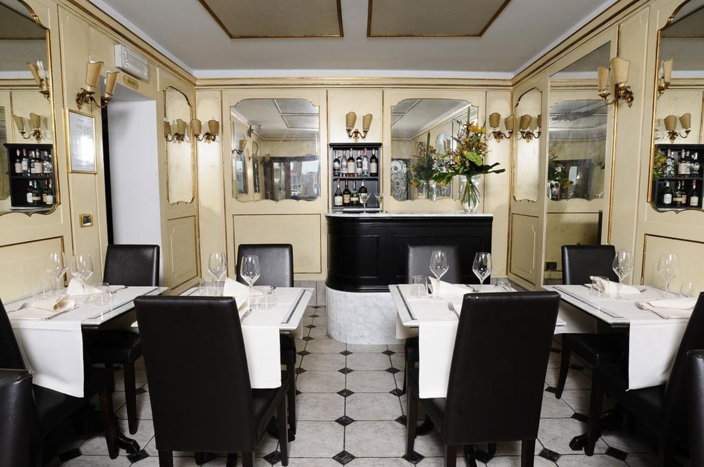 Pensione-Wildner-Lobby-13