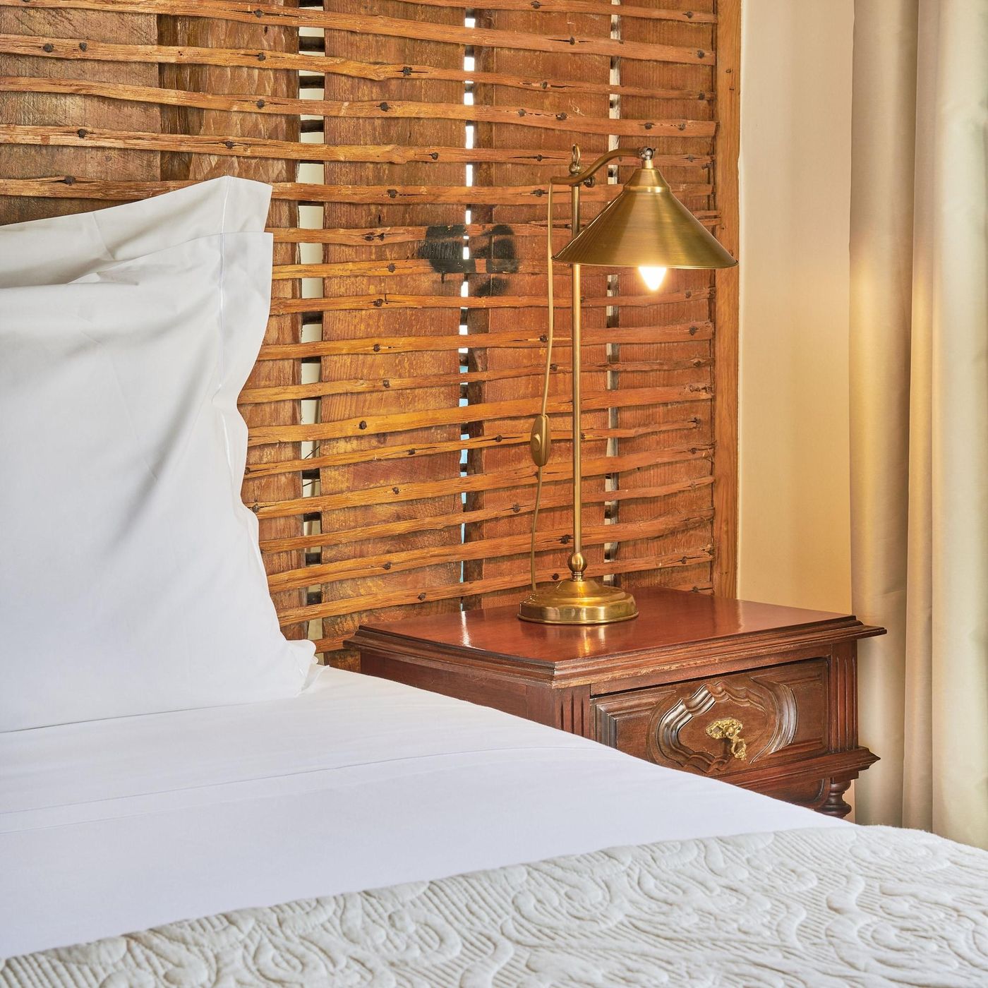 Alegria-A-Lisbon-Boutique-Hotel-Room-50