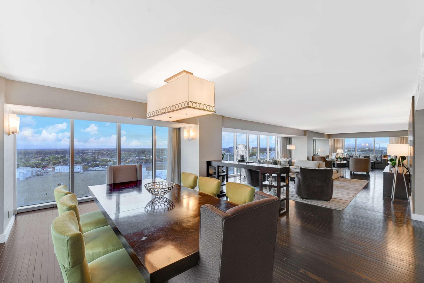 Hilton-Anaheim-Room-12