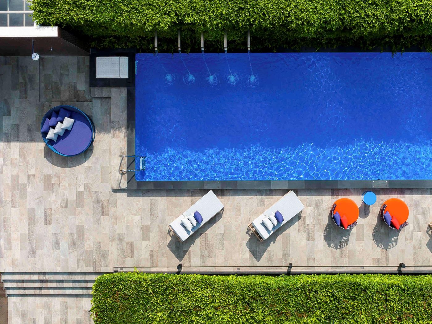 ibis-Styles-Bangkok-Silom-Pool-62