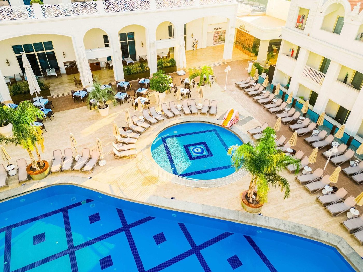 Side-Premium-Pool-84