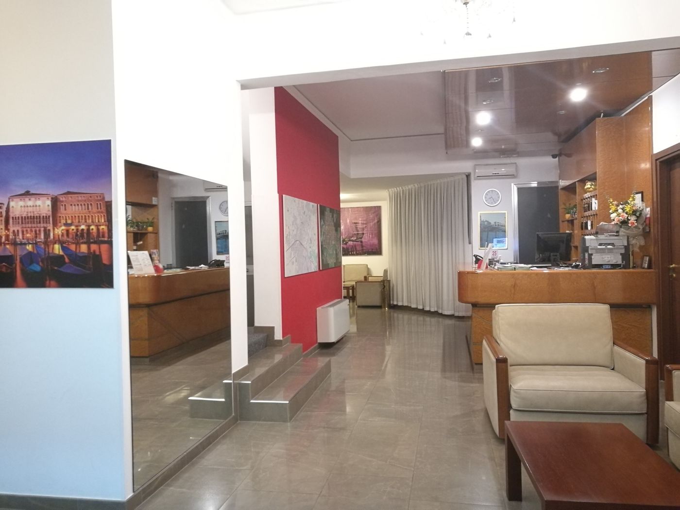 Hotel-Aurora-Lobby-6