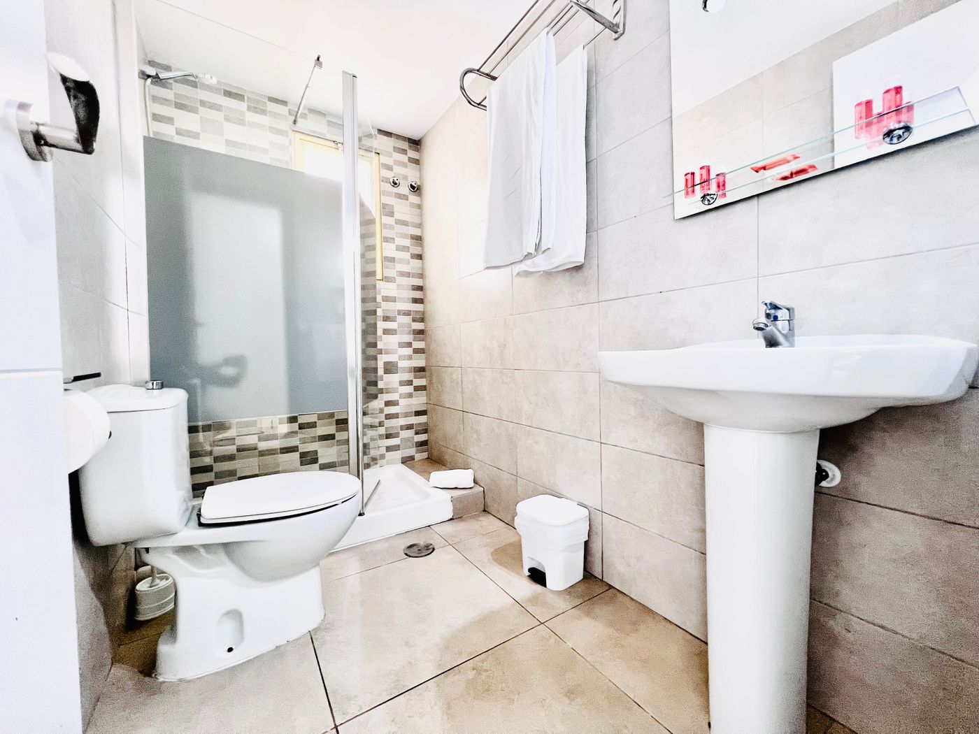 Trebol-One-Apartments-by-MC-Room-18