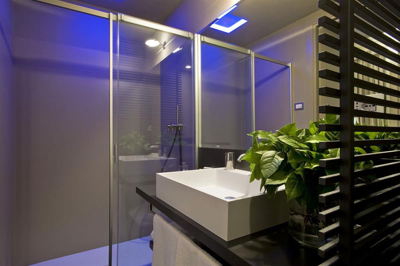 Crossing-Condotti-General-view-54