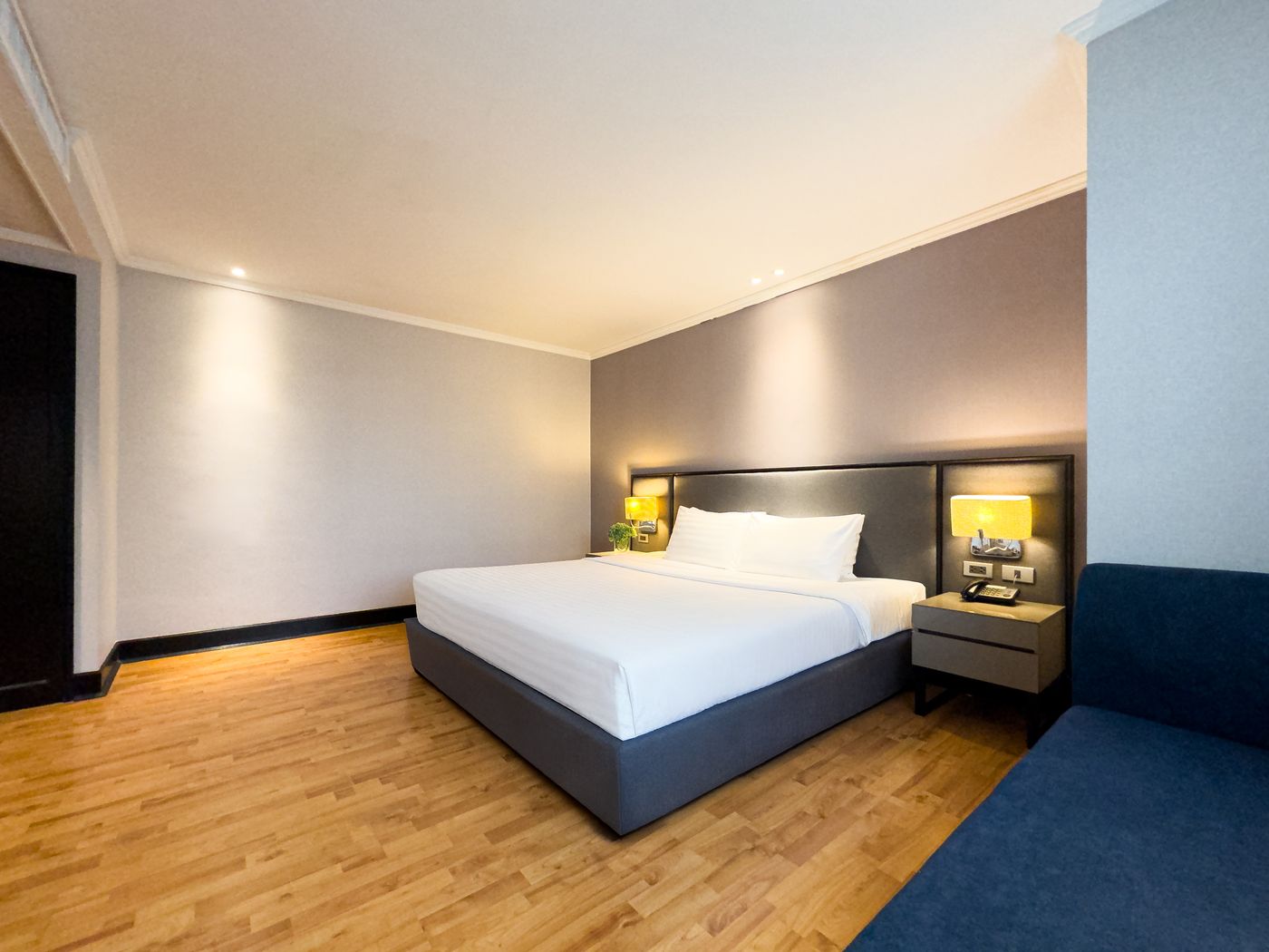 Rembrandt-Residences-Bangkok-Room-37