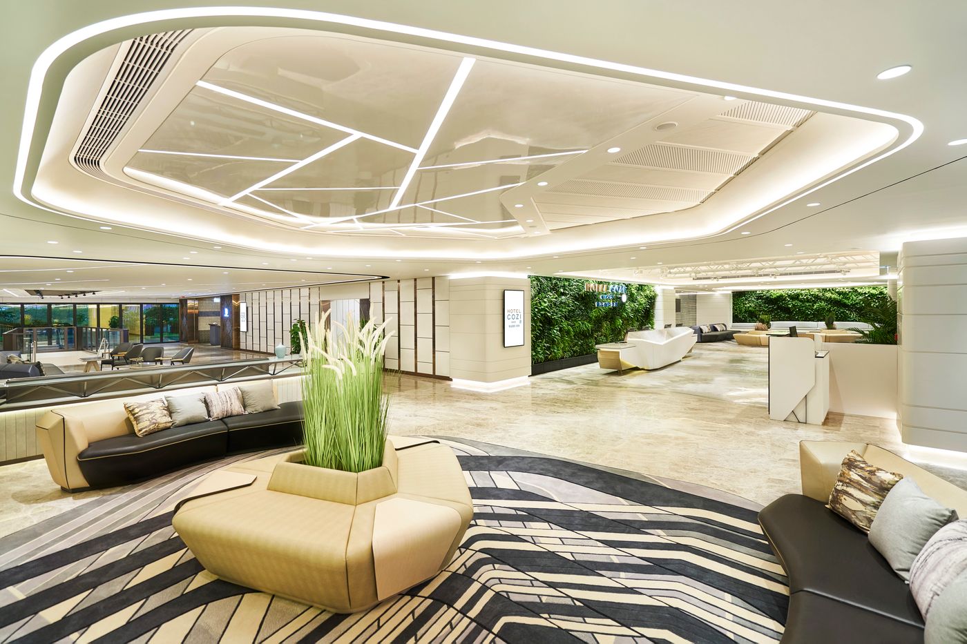 Hotel-COZi-Oasis-Lobby-1