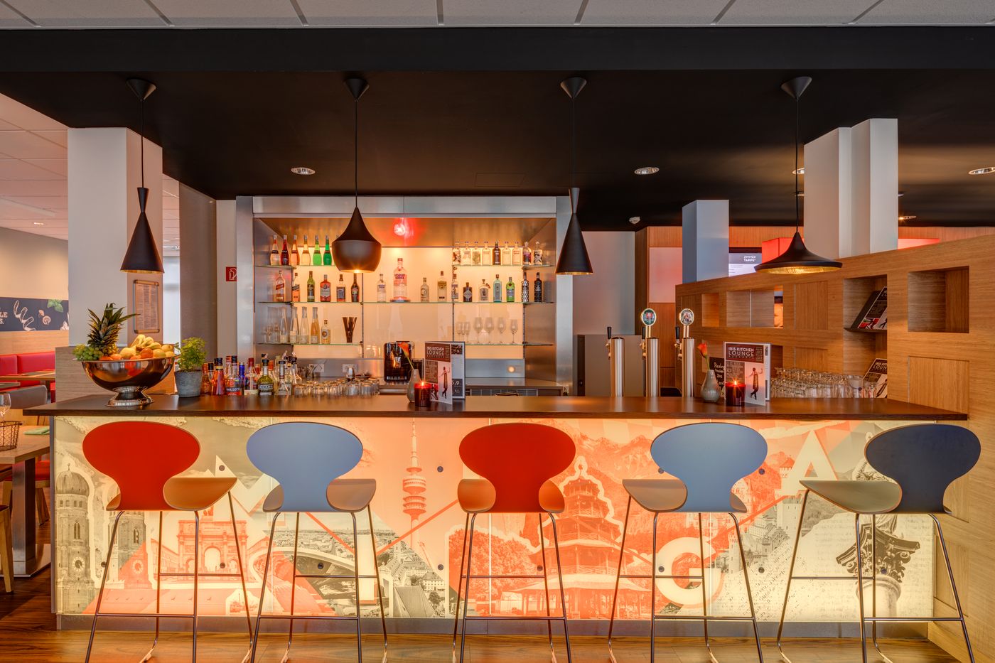 ibis-Muenchen-City-Sued-Bar-18