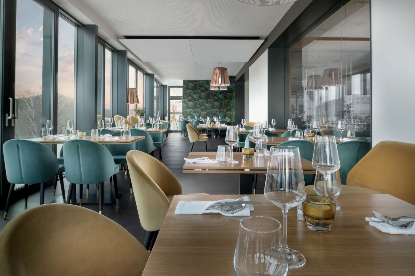 Hotel-Golf-Prague-Restaurant-12