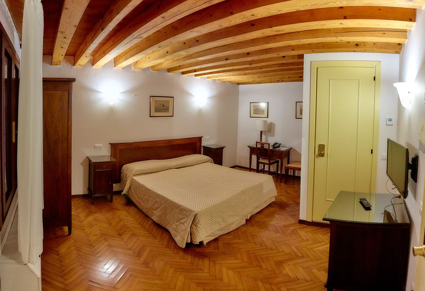 Riviera-dei-Dogi-Room-19