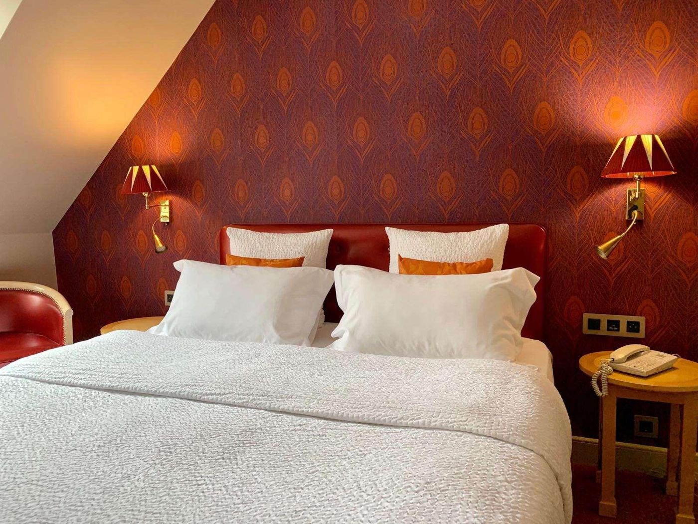 Central-Saint-Germain-Room-27