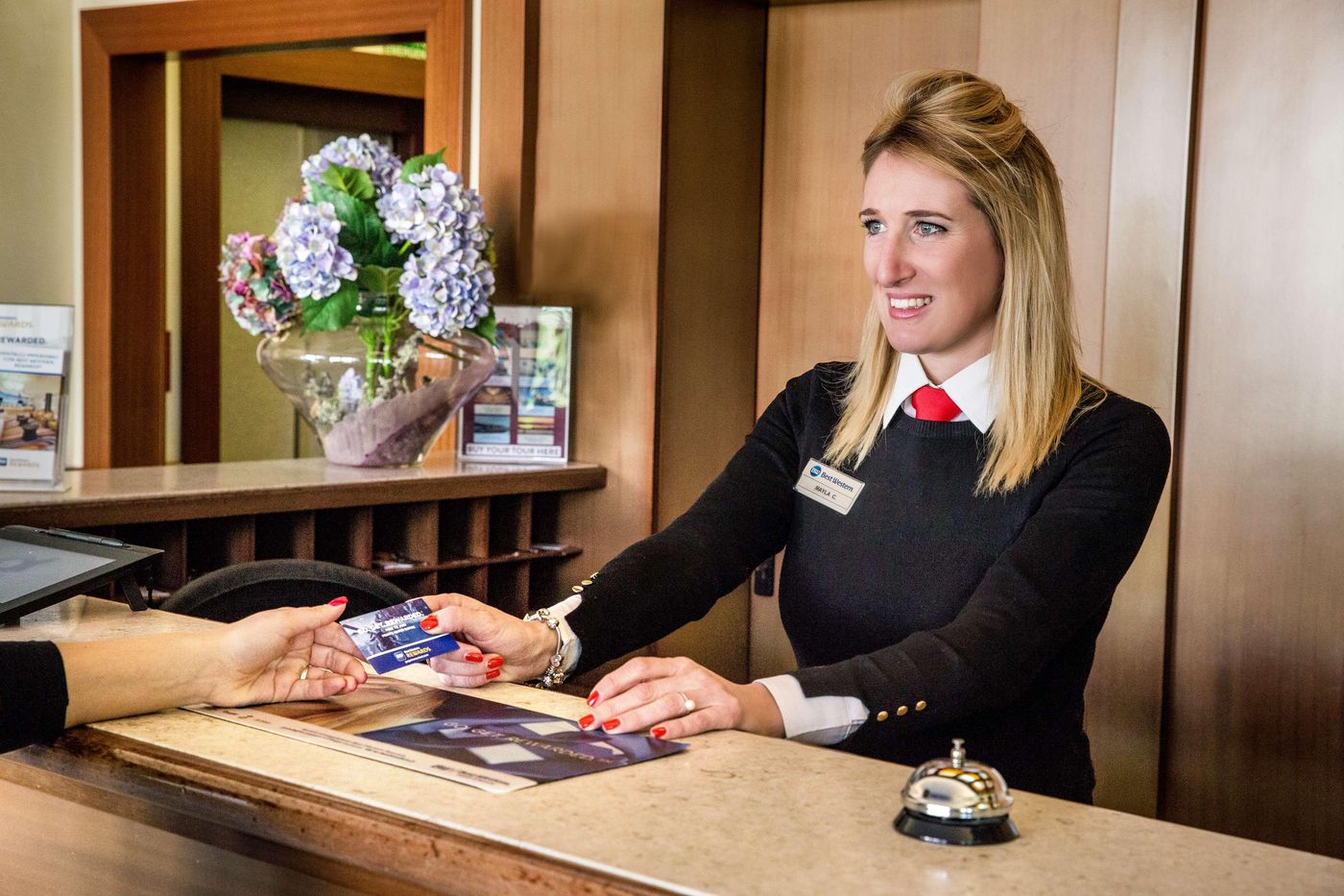 Best-Western-Titian-Inn-Hotel-Venice-Airport-Lobby-8