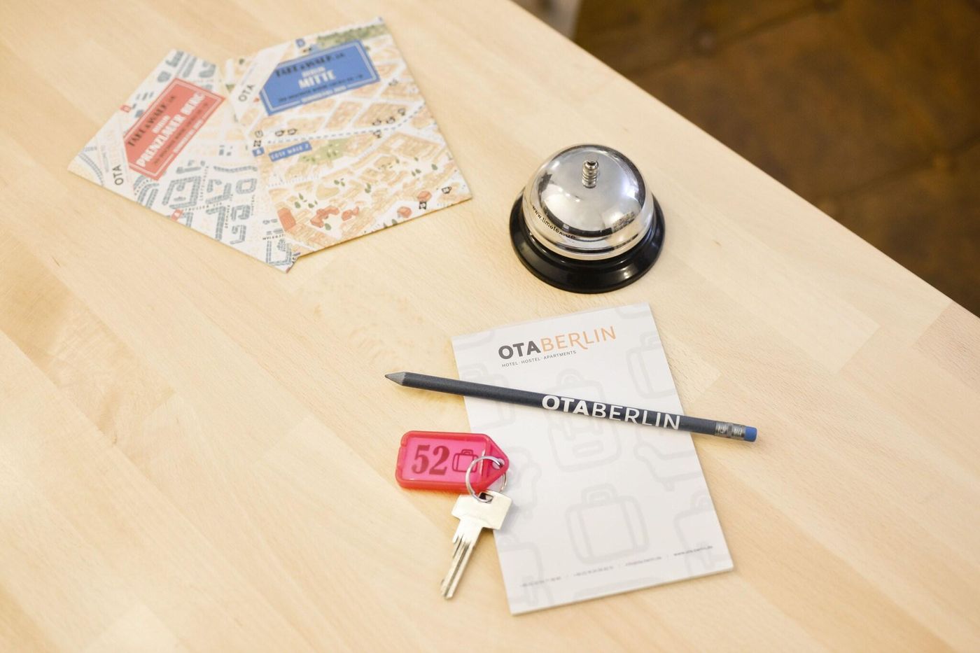 Old-Town-Hotel-Greifswalder-Strasse-Lobby-9