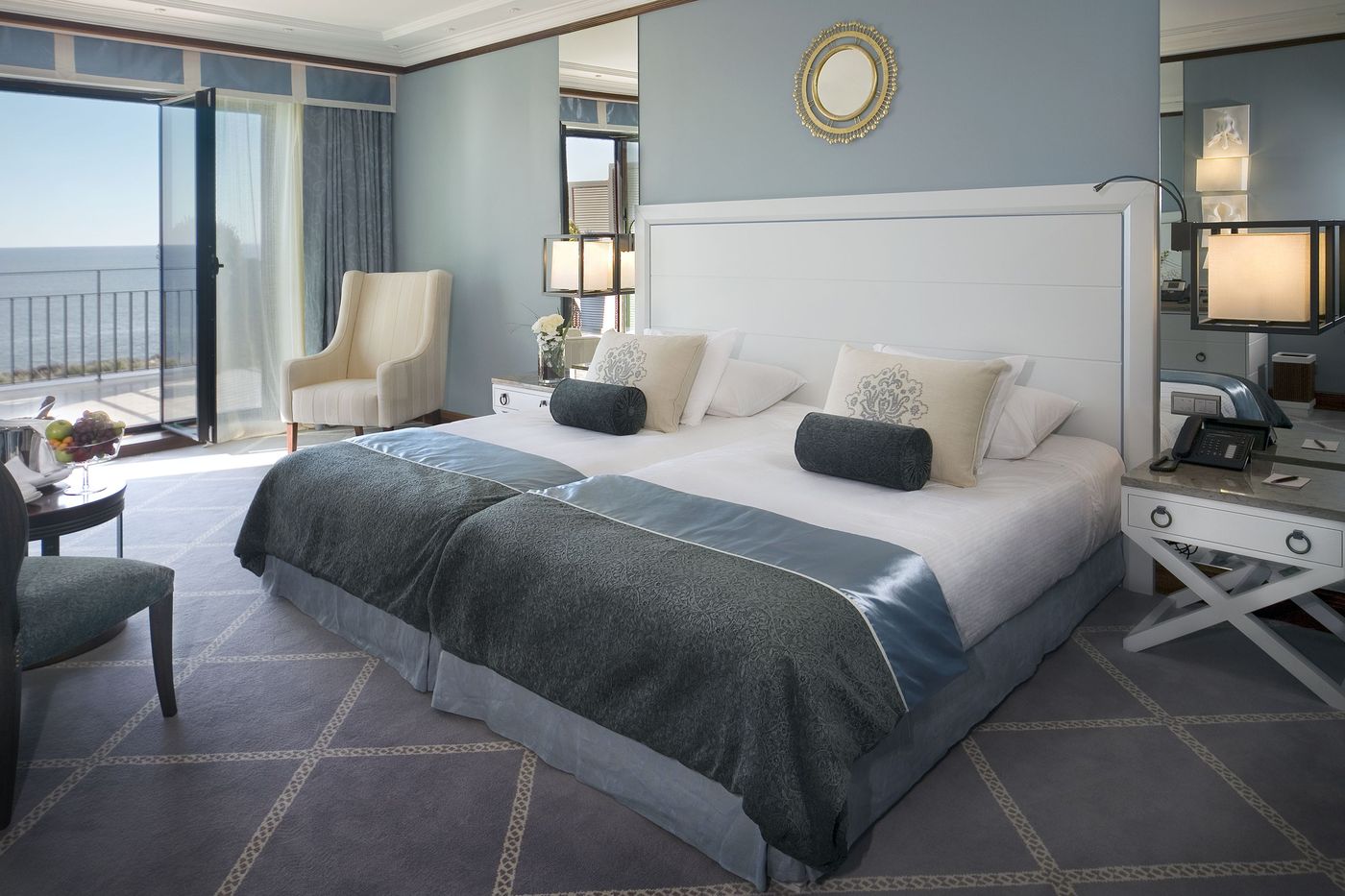 Grande-Real-Villa-Italia-Hotel---Spa-Room-6