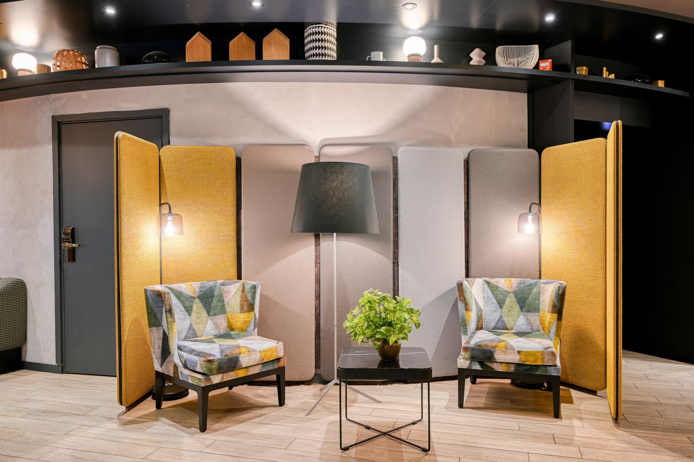 Novotel-Paris-Centre-Bercy-Lobby-14