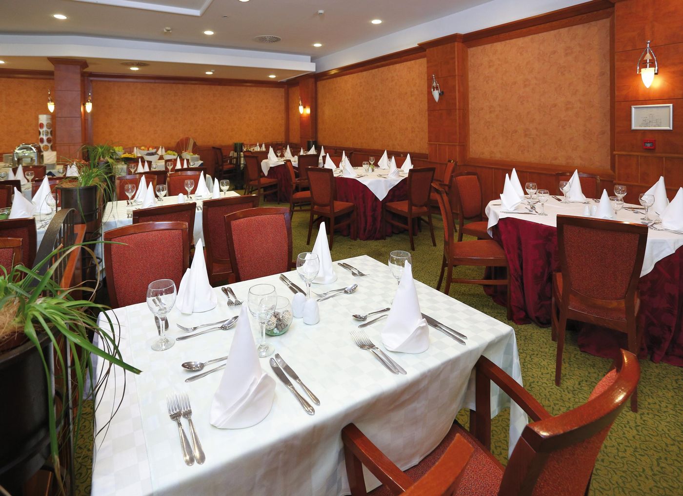 Ensana Thermal Margaret Island-Hungary-BUDAPEST-Restaurant-4