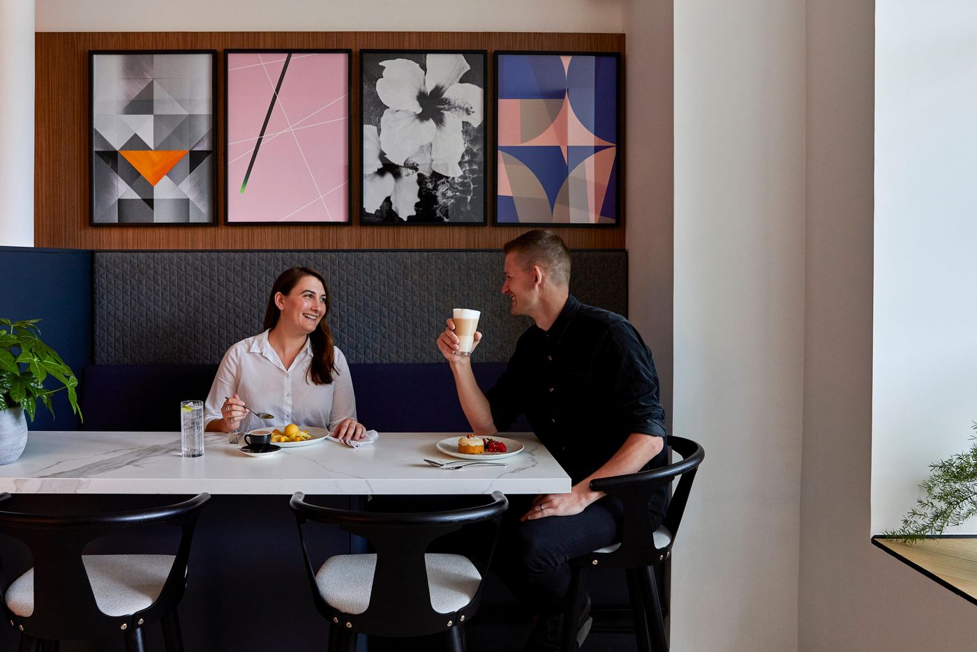 Crowne-Plaza-Paris-Republique-Bar-20