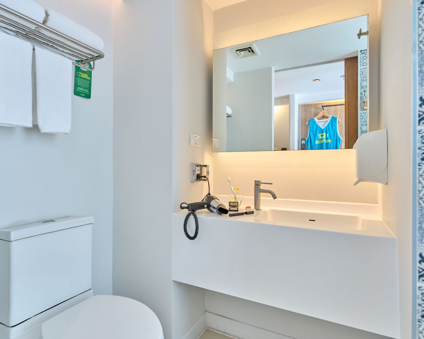 Lub-D-Phuket-Patong-Room-44