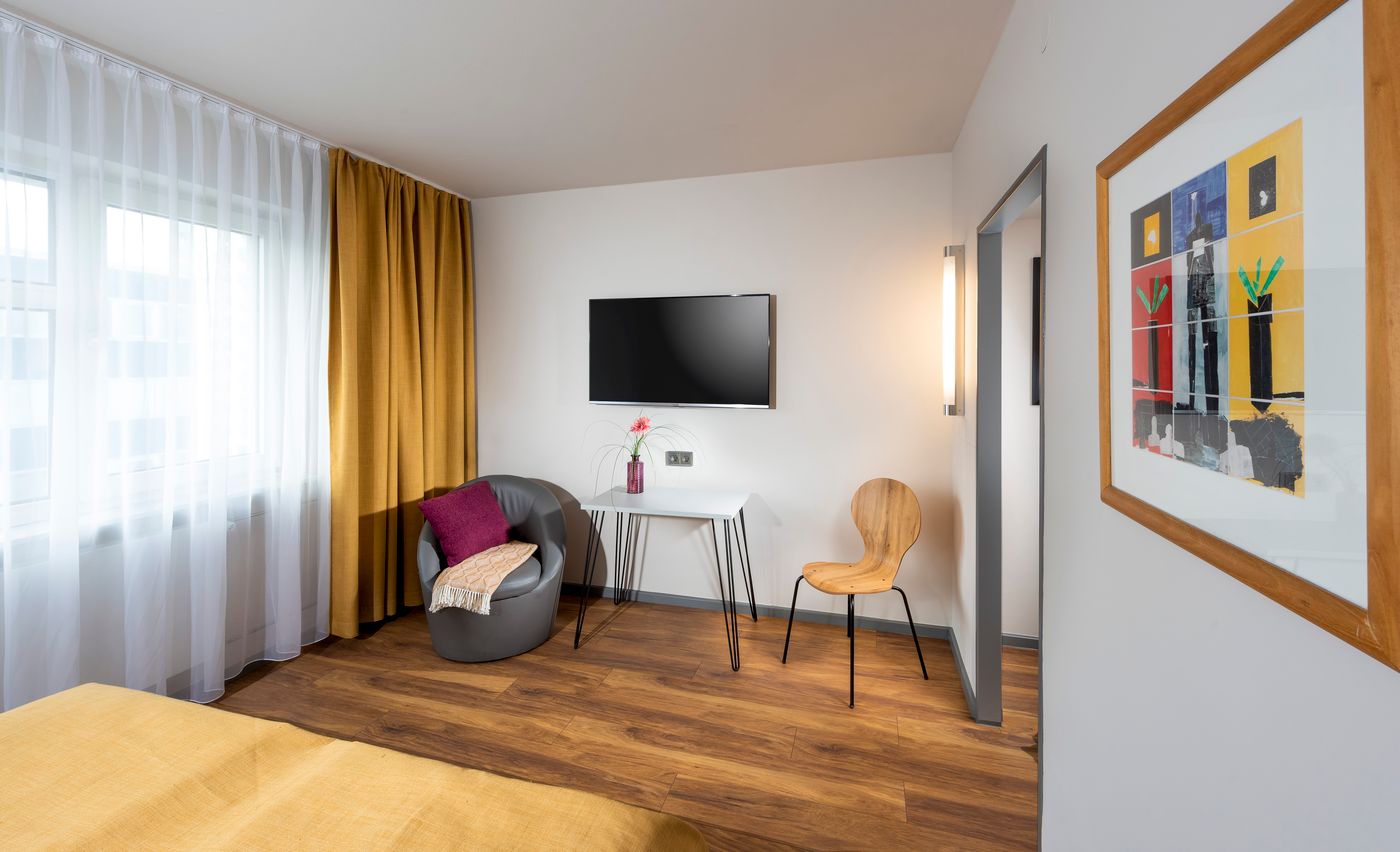 Sorat-Hotel-Berlin-Room-17