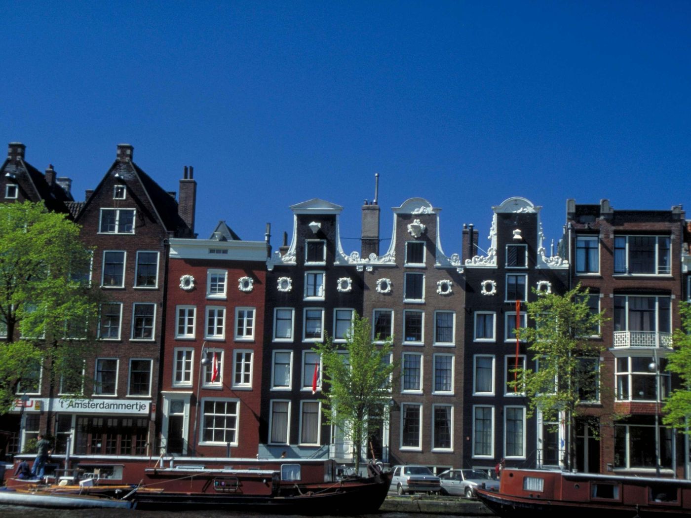 ibis-Amsterdam-Centre-General-view-2