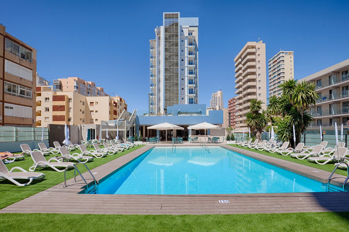 Benidorm-Centre---Adults-Recommended-Pool-2