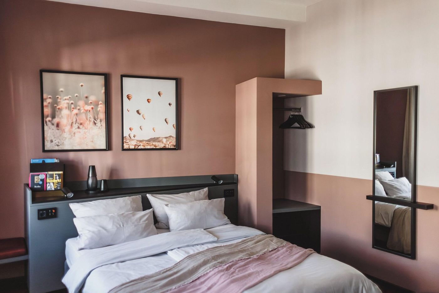 The-Circus-Hotel-Room-44