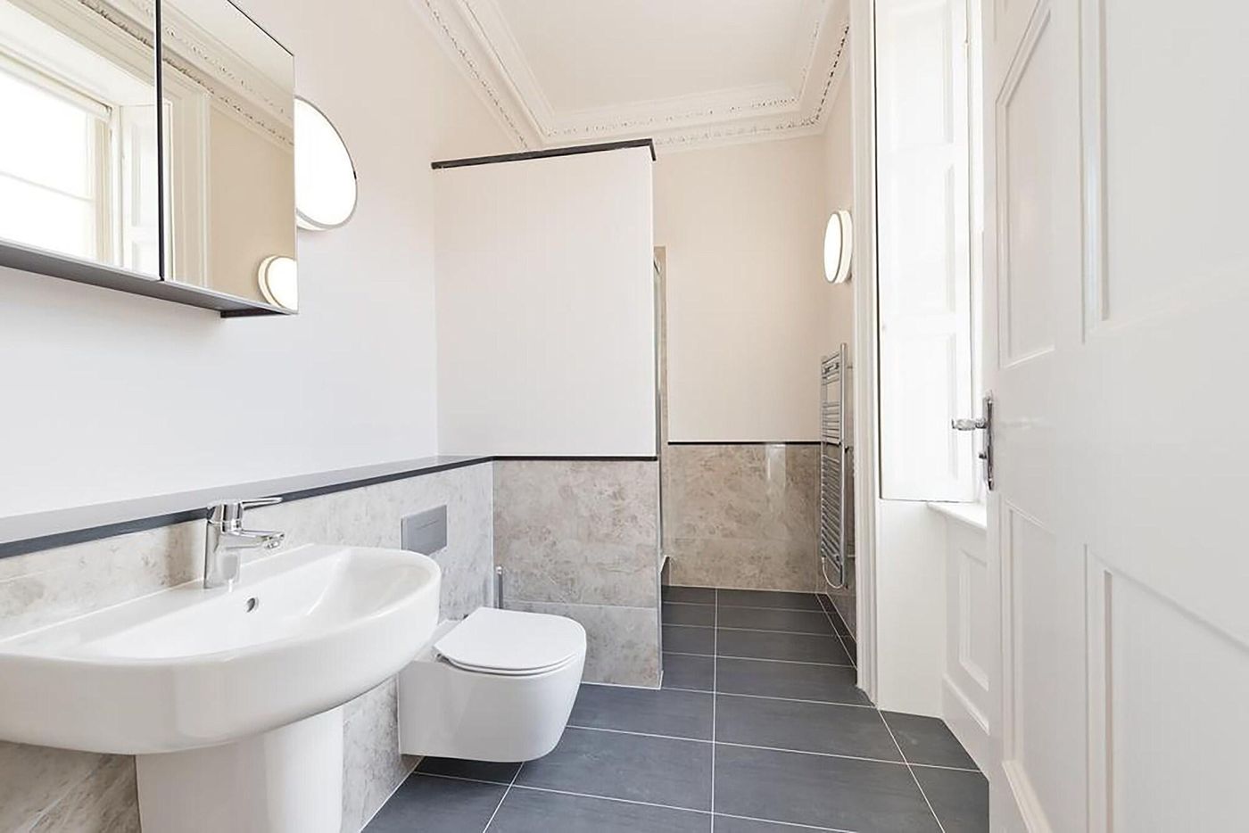 Henrietta-Suites-City-Centre-Room-60