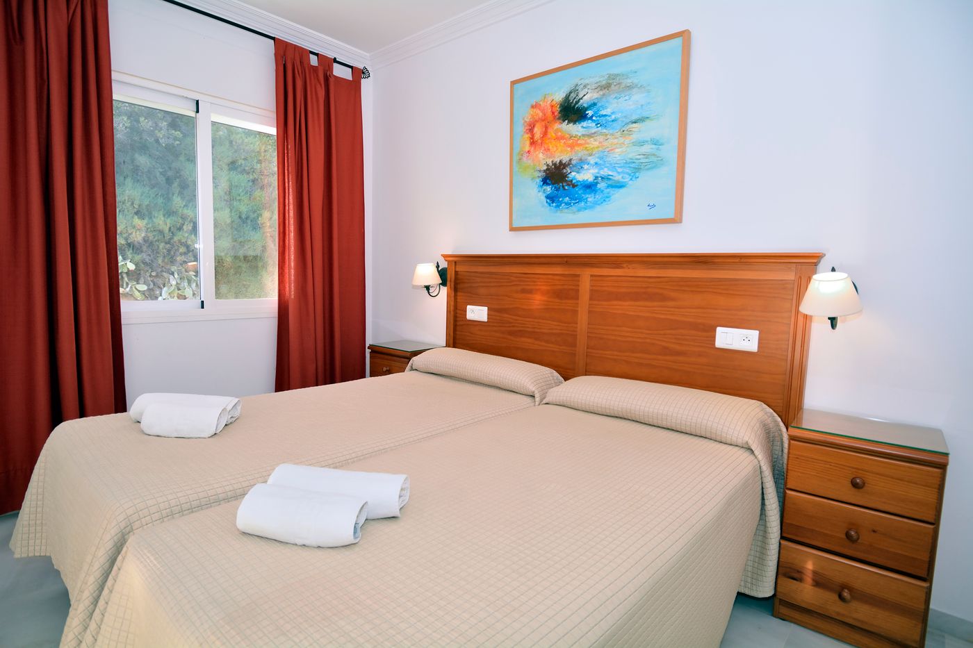 Apartamentos-HC-Burriana-Playa-Room-8