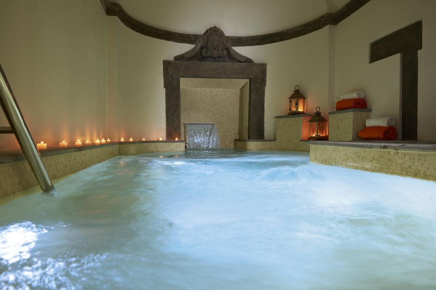 The-Code-Hotel-Pool-15