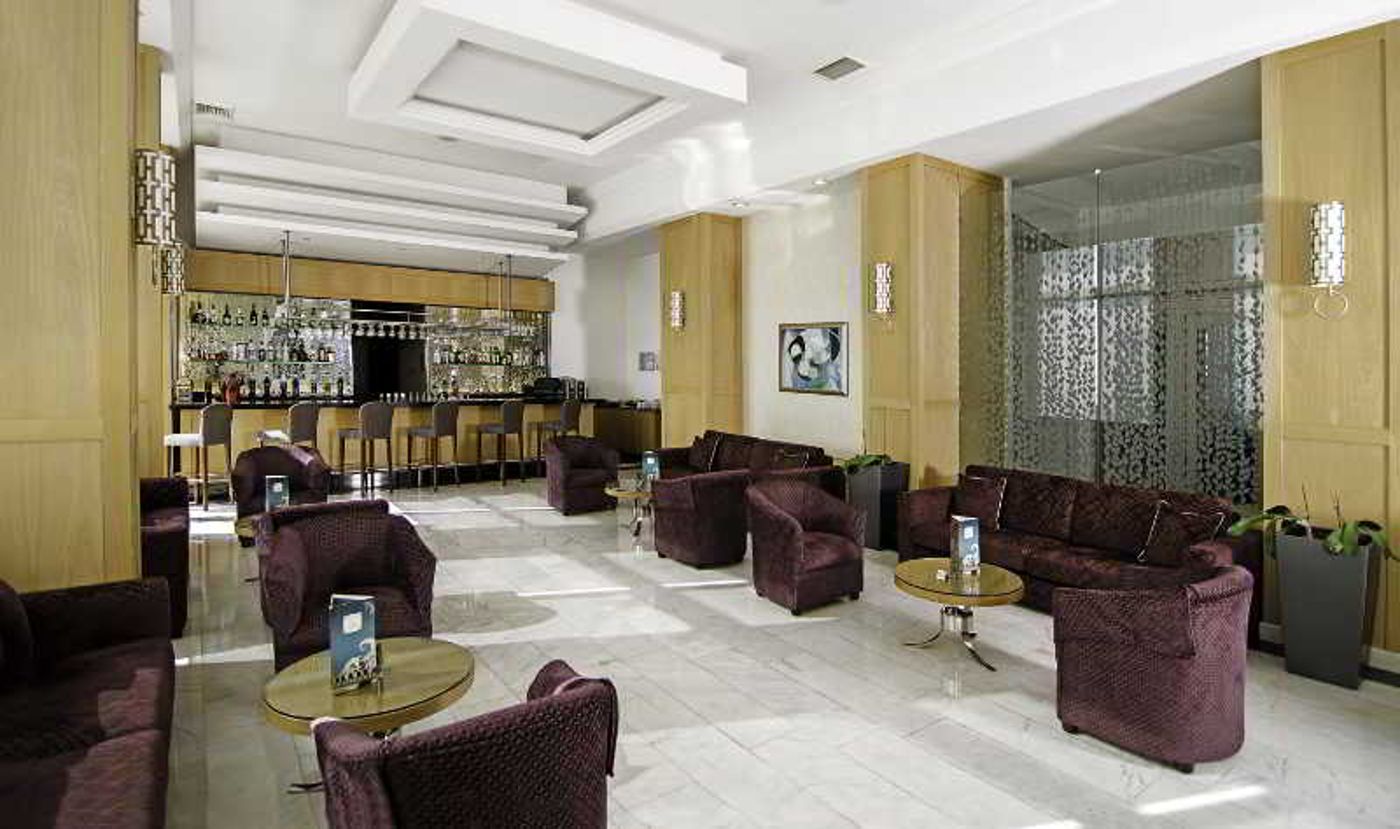 Korumar-Hotel-De-Luxe-Bar-25