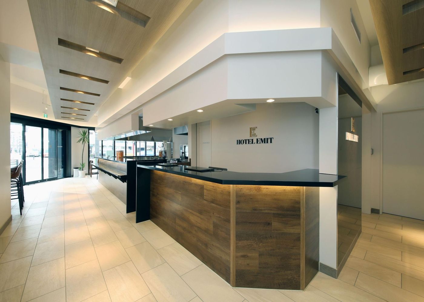 Hotel Emit Ueno-Japan-Tokyo-Lobby-10