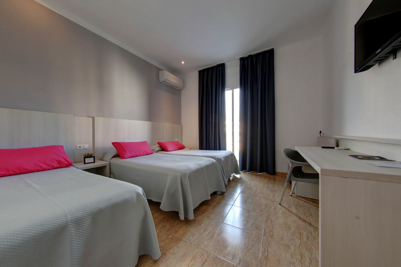 Hotel-Apartamentos-Solimar-Room-23