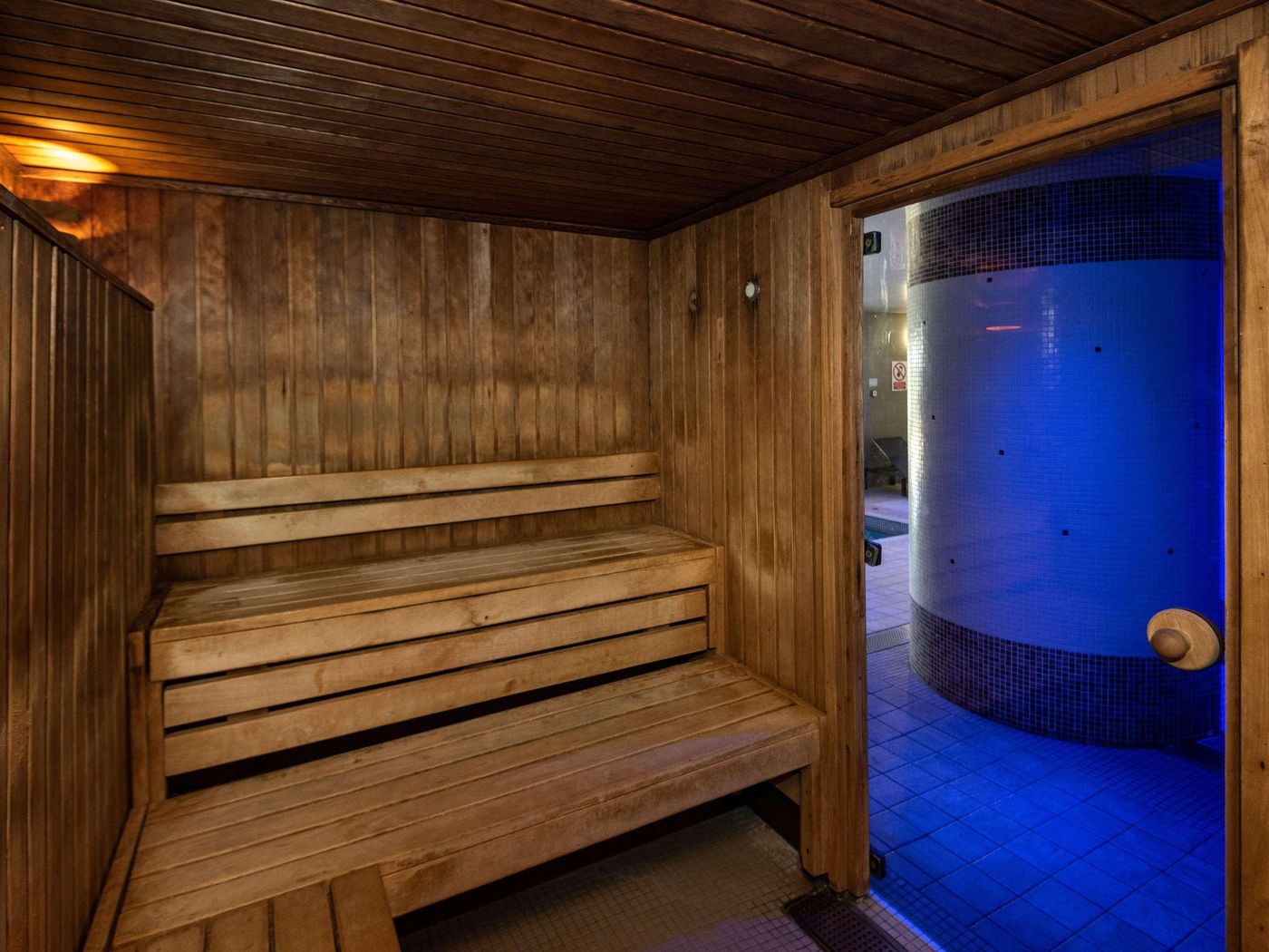 Mercure Manchester Norton Grange Hotel & Spa-United Kingdom-ROCHDALE-General view-2