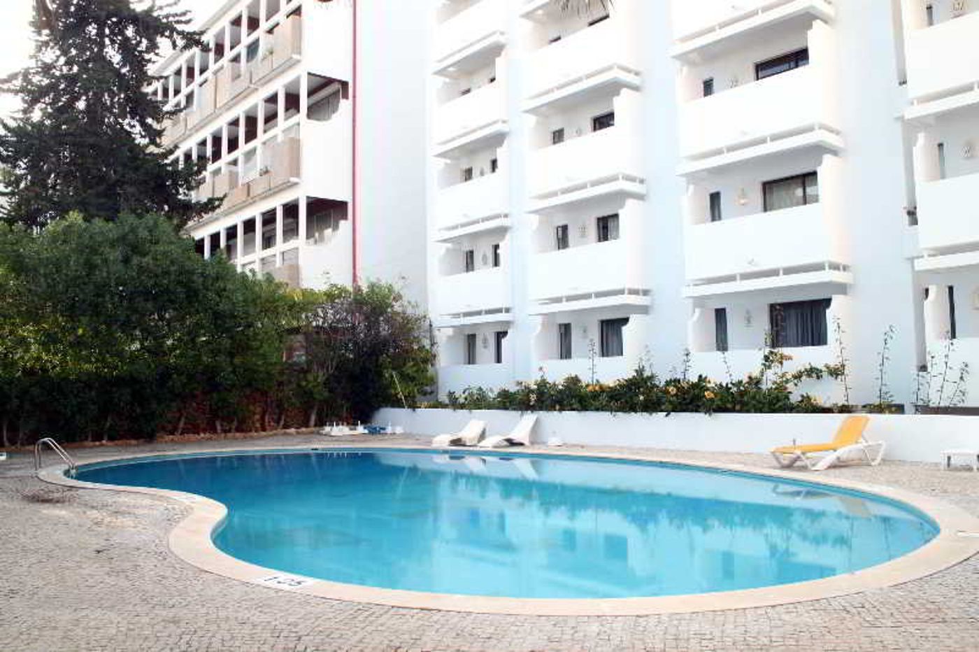 Mirachoro-Albufeira-Pool-4