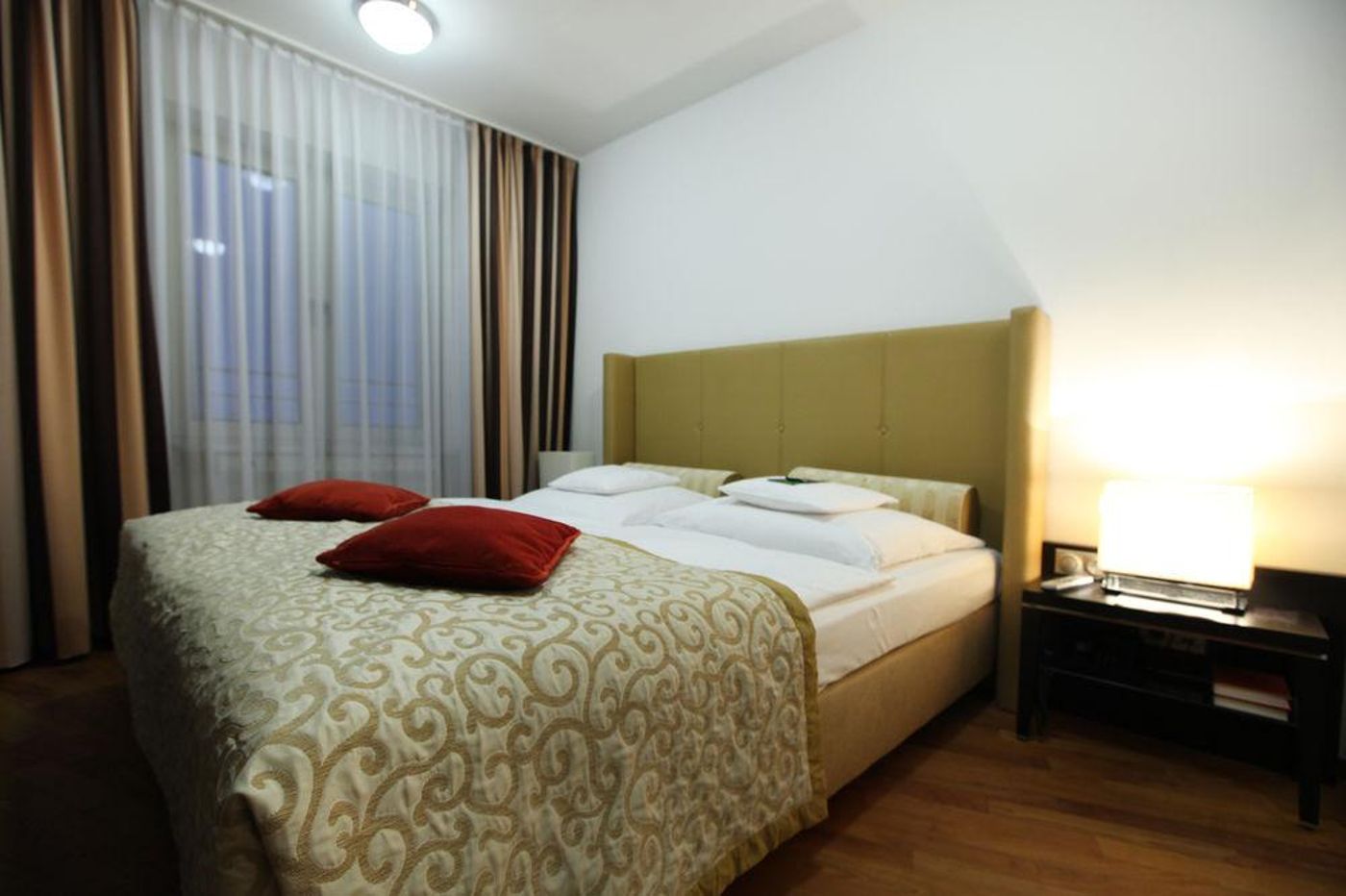 Lindner Frankfurt Main Plaza, part of JdV by Hyatt - Germany - Frankfurt Am Main - Room - 5