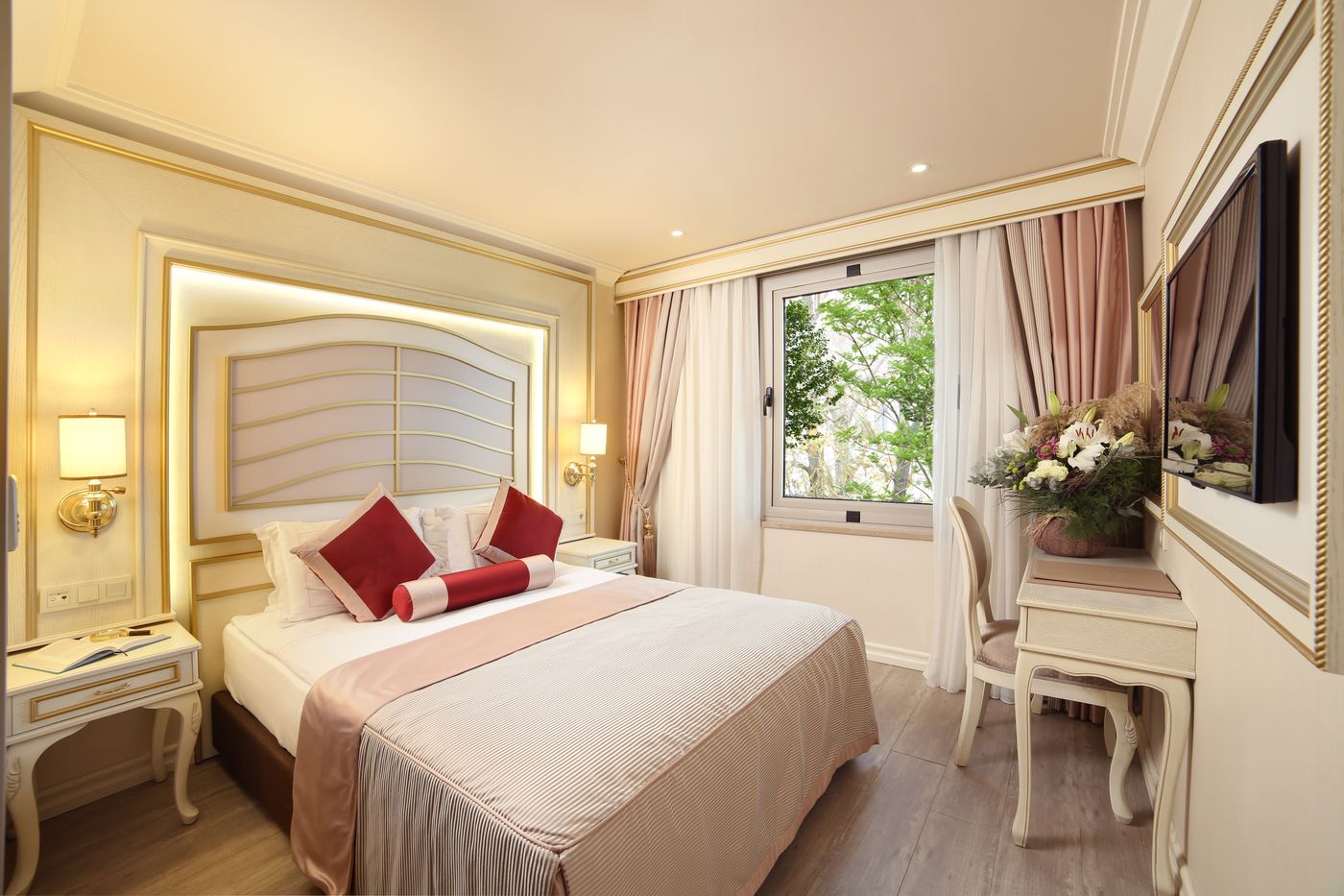 Halifaks-Hotel-Room-6