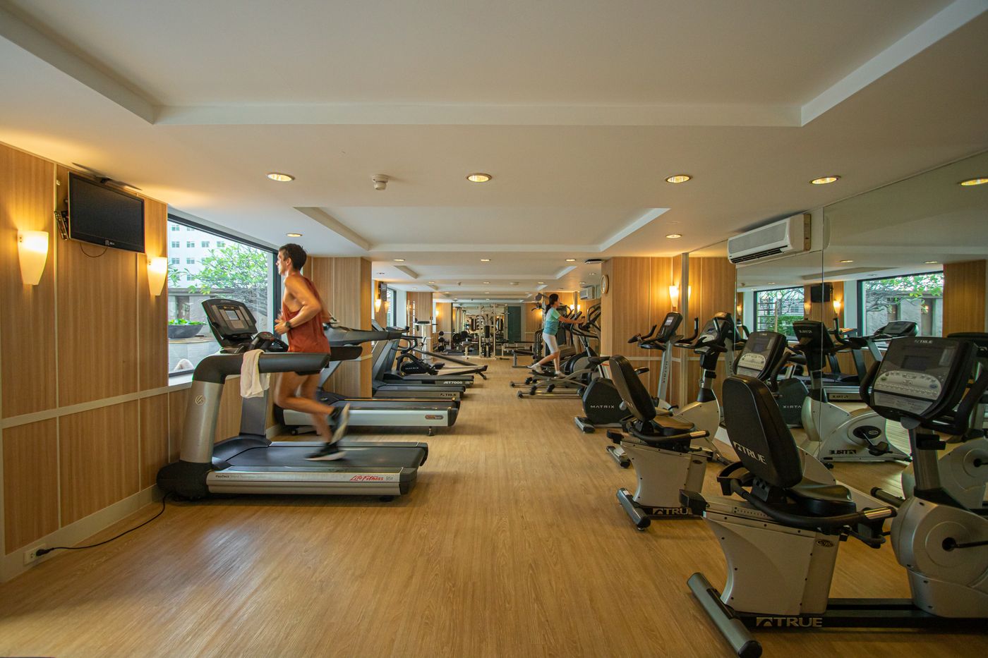 The-Sukosol-Sports-and-Entertainment-83