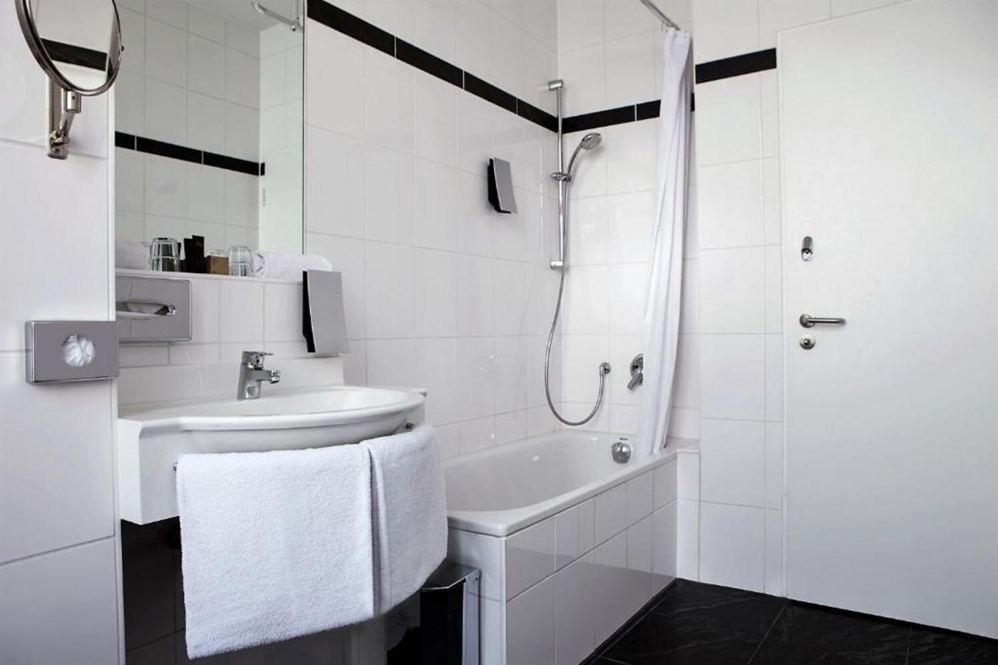 Grand Hotel Downtown - Germany - Frankfurt Am Main - Room - 5