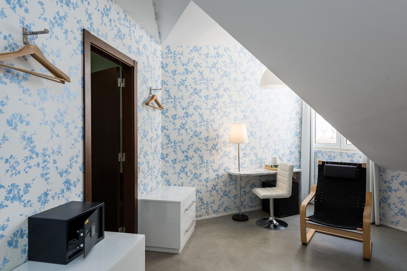 Alfama---Lisbon-Lounge-Suites-Room-68