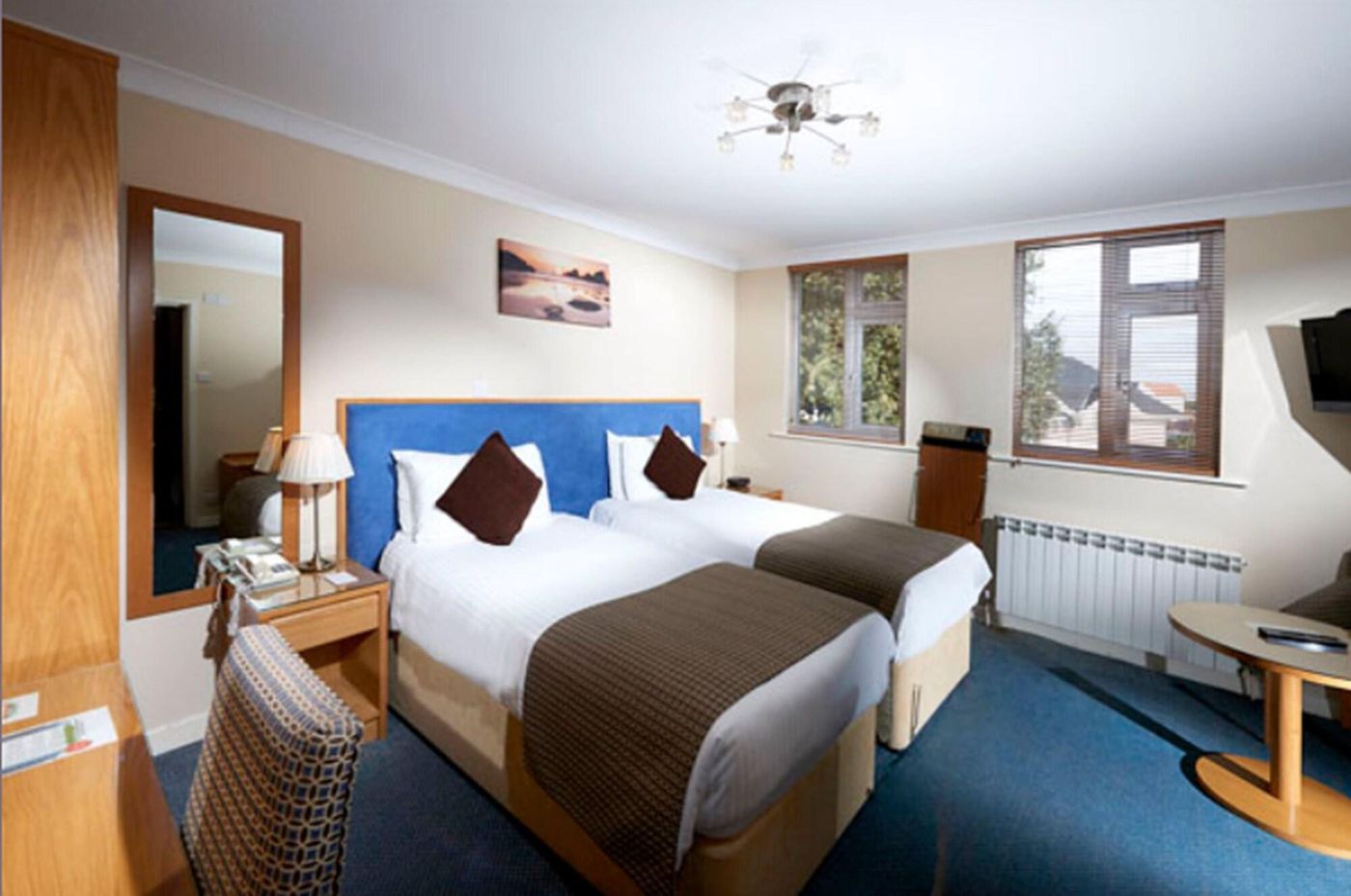 Les-Rocquettes-Hotel-Room-15