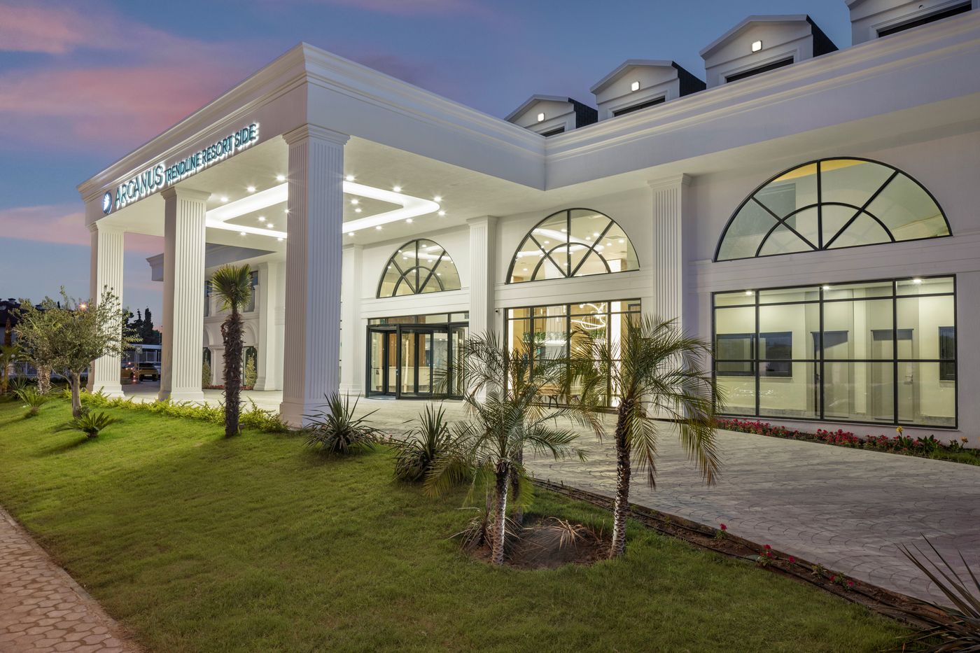 Arcanus Hotels Trendline Side