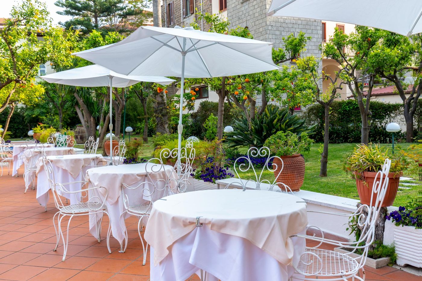 Carlton-International-Bar-7