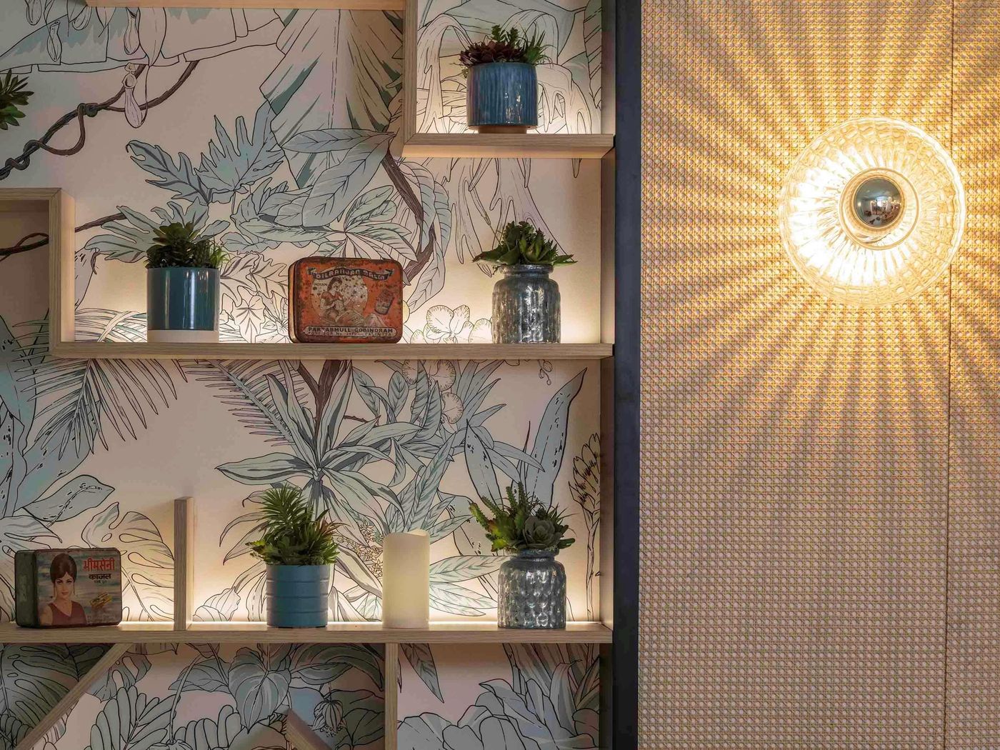 ibis-Styles-Paris-Montmartre-Nord-Restaurant-53