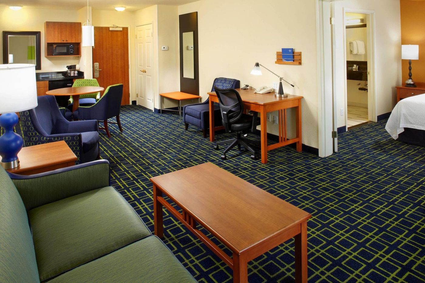 Fairfield Inn & Suites By Marriott Phoenix Midtown-United States-Phoenix-Room-10
