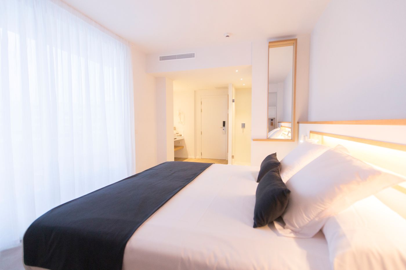 Hotel-Anfora-Ibiza-Room-35