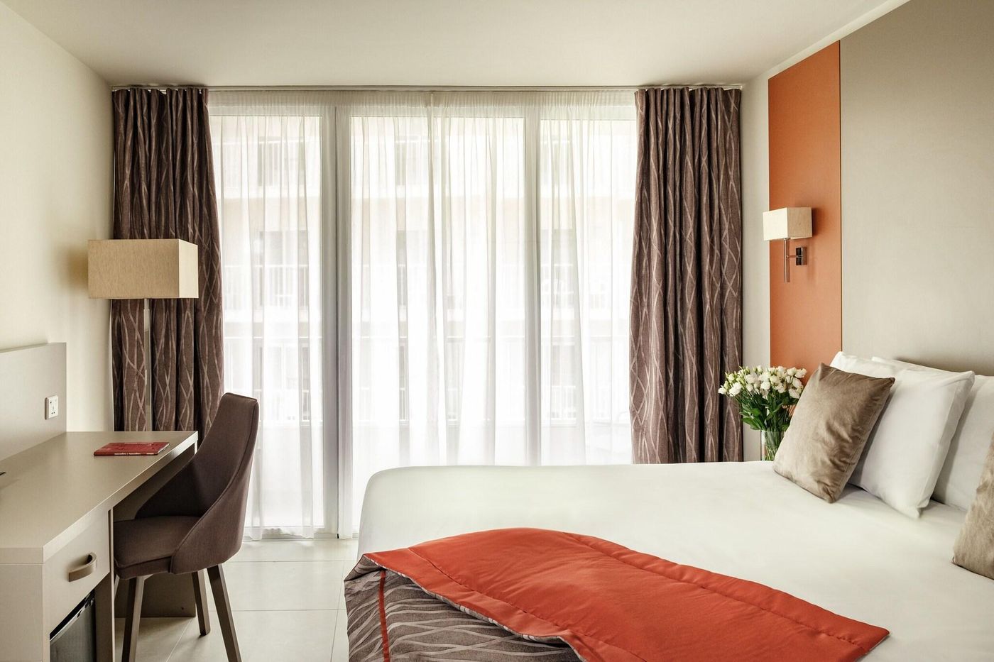 Mayflower-Hotel-Room-12