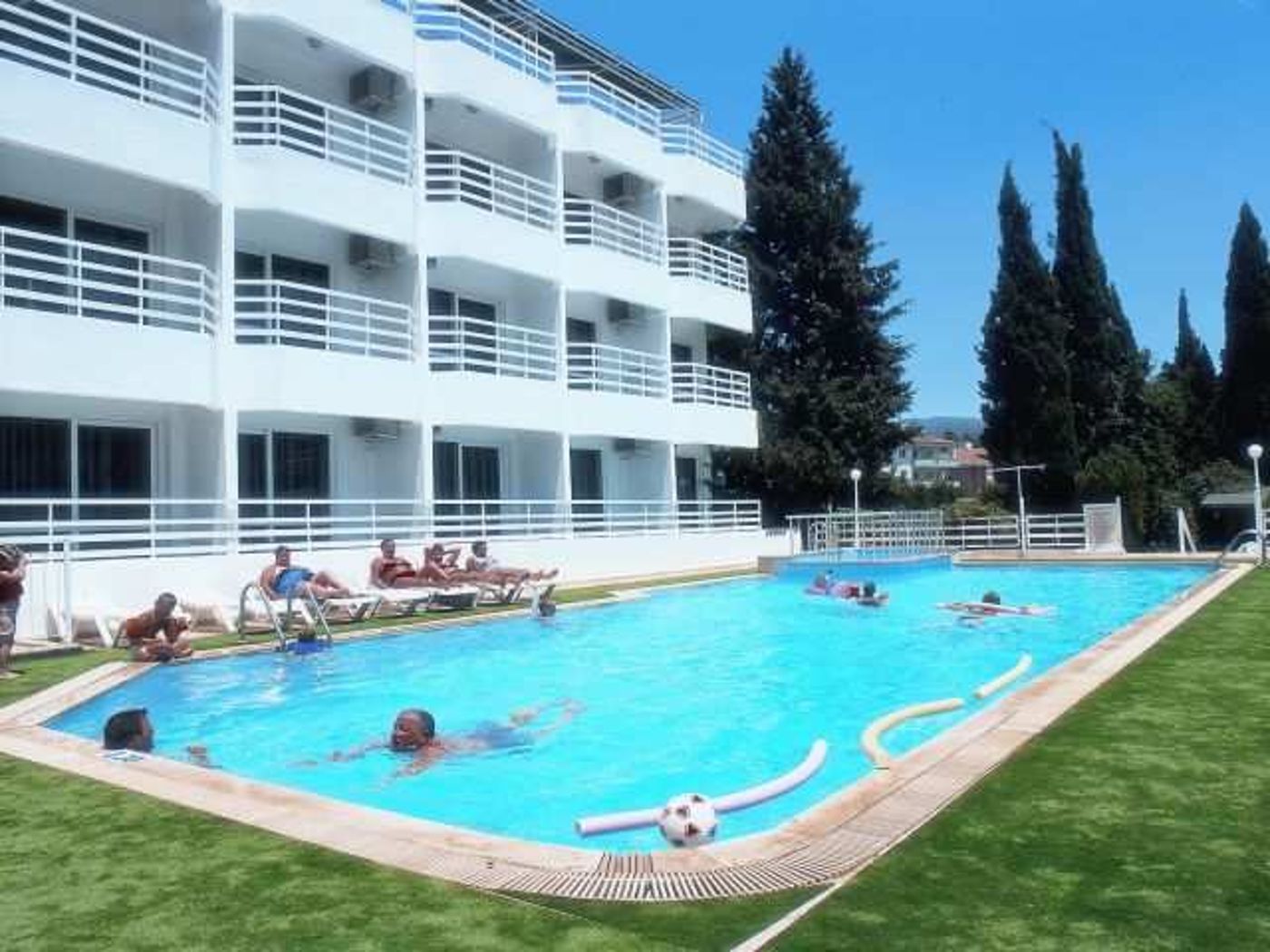Ertur Hotel