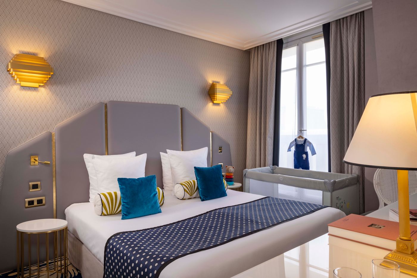 Hotel-Victor-Hugo-Paris-Kleber-Room-36