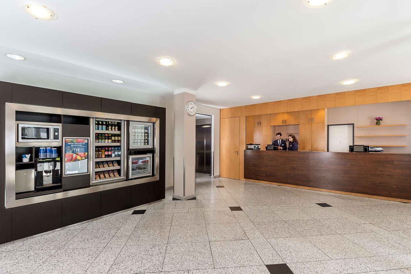 Nh-M----nchen-City-S----d-Lobby-3