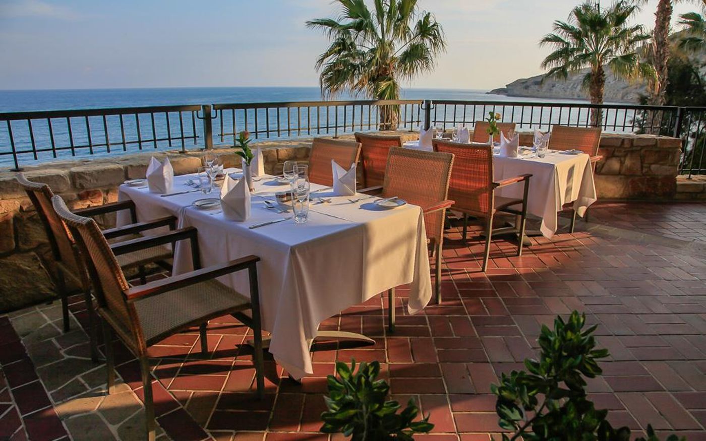 Columbia Beach Hotel